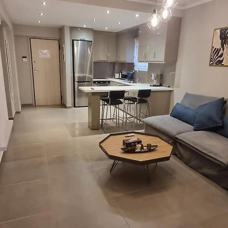 Casa Moderno Near The Beach เอเธนส์ ภายนอก รูปภาพ